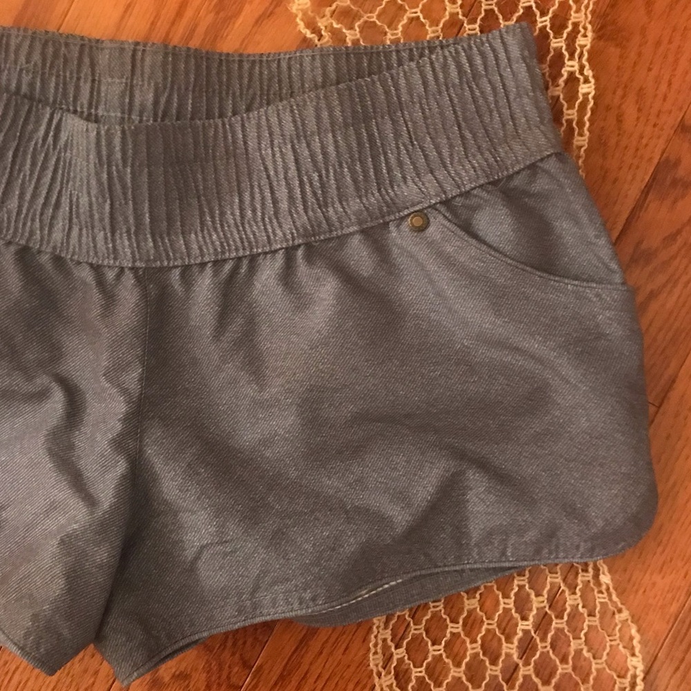 Windbreaker shorts with pockets!
